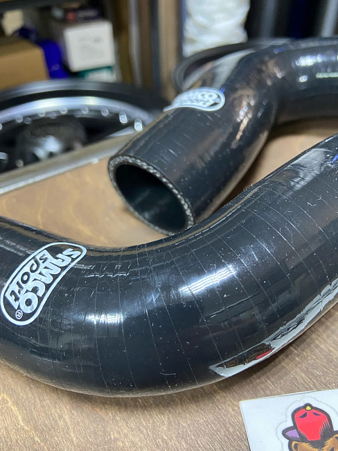 картинка Патрубки радиатора Samco Sport для Subaru Forester SG 02-08 атмо черные магазин  StreetTuning 