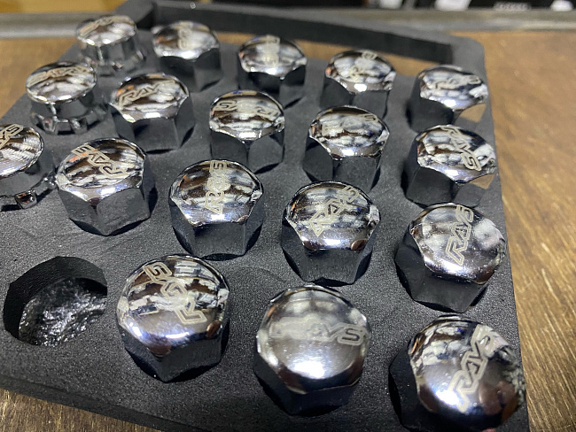 картинка Колесные гайки Rays style М12х1.25 высота-30 мм хром с секретками магазин  StreetTuning 