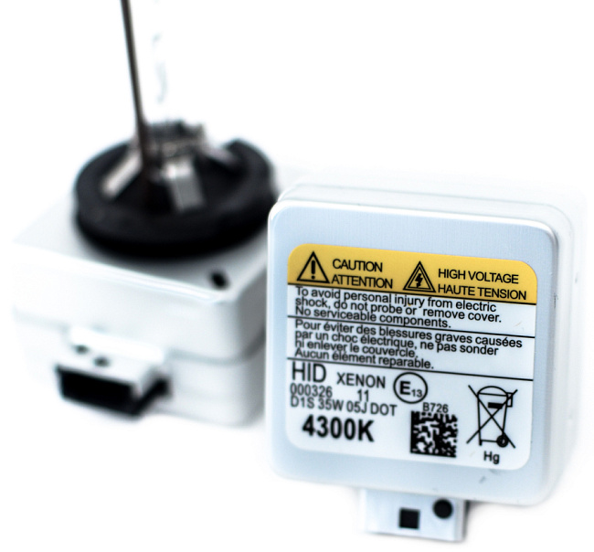 картинка Ксеноновая лампа DC D1S , 8000К магазин  StreetTuning 