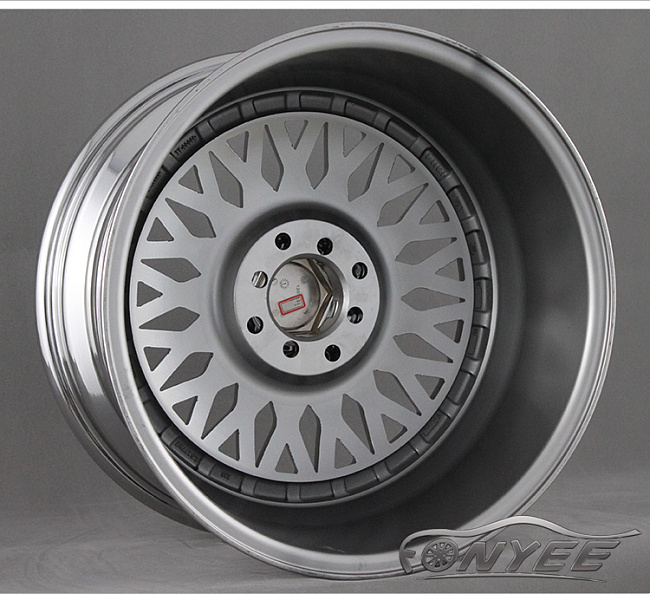 картинка Новые диски BBS RS R17 4X114,3/5X114,3 ET15 J10 хром серебро + золотистые болтики магазин  StreetTuning 