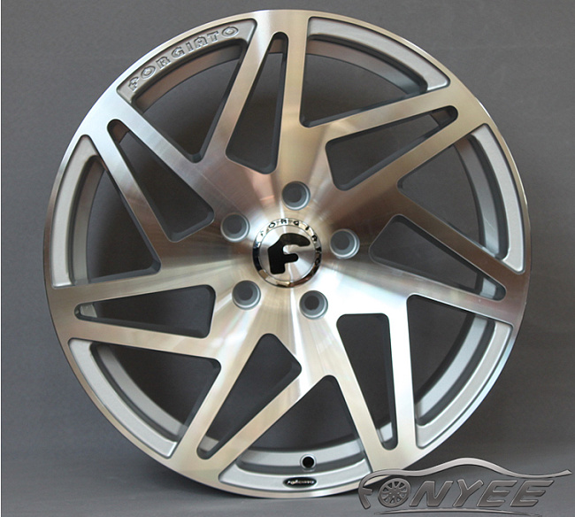 картинка Новые диски Forgiato Monoleggera FINESTRO-M R17 J8 ET+35 5x112 серебро магазин  StreetTuning 