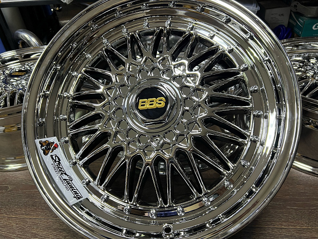 картинка Новые диски BBS RS R18 J8 ET20 5x100/5x120 хром магазин  StreetTuning 