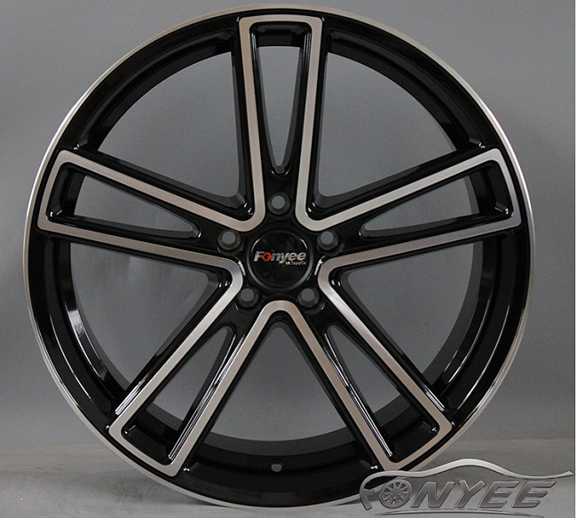 картинка Новые диски Koko Kuture Massa-5 R20 J8,5 ET38 5x114,3 черный мат + серебро магазин  StreetTuning 