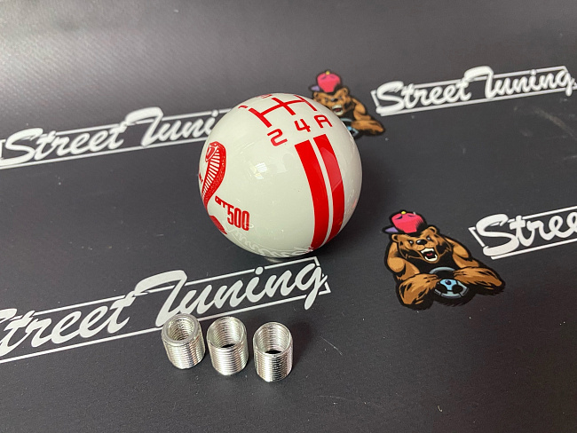 картинка Ручка кпп, Shelby GT500, 5 ступка. белая с красной схемой магазин  StreetTuning 