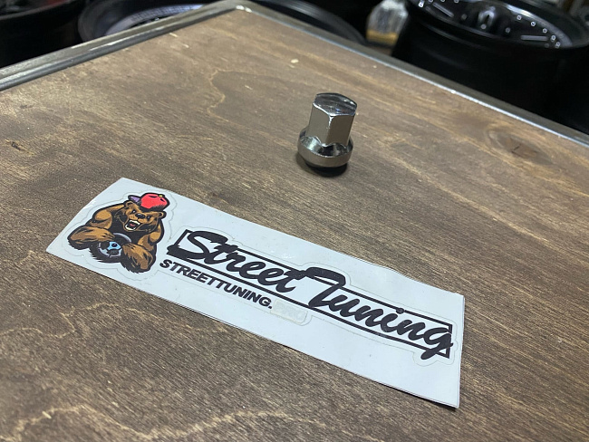 картинка Гайка Starleks M14x1.5, сфера, высота 32 мм, ключ 19 мм, хром магазин  StreetTuning 