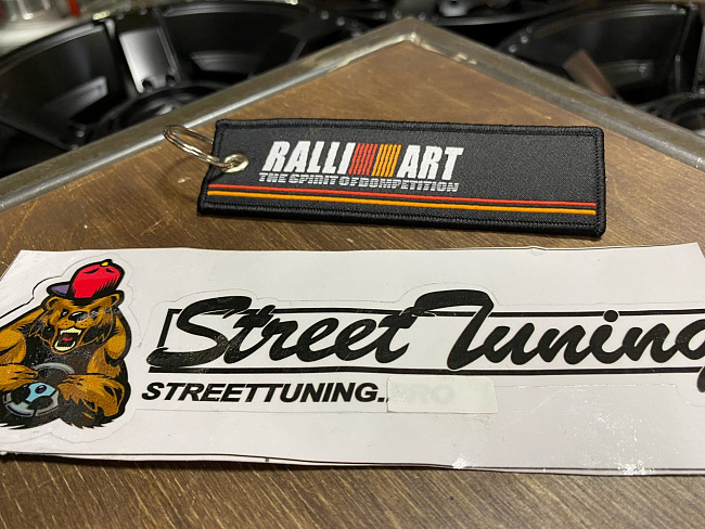 картинка Брелок для Ключей RALLIART - тканевый магазин  StreetTuning 