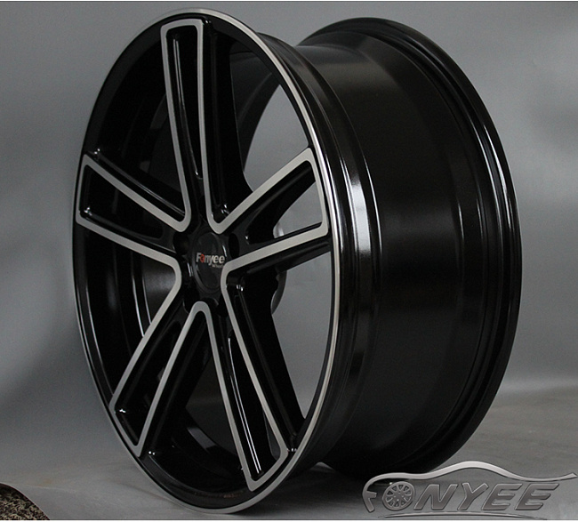 картинка Новые диски Koko Kuture Massa-5 R20 J8,5 ET38 5x114,3 черный мат + серебро магазин  StreetTuning 