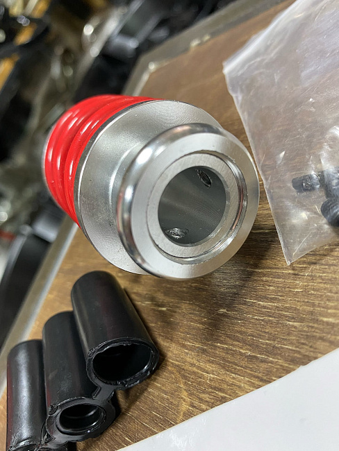 картинка Ручка КПП MOMO Springs красная в стиле койловера магазин  StreetTuning 