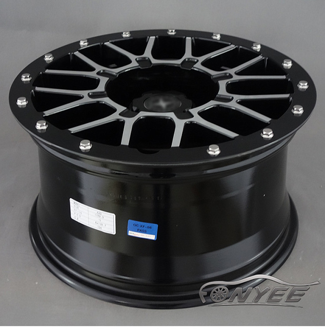 картинка Новые диски R wheels R17 6X139,7 ET-5 J9 черный + серебристые болтики магазин  StreetTuning 