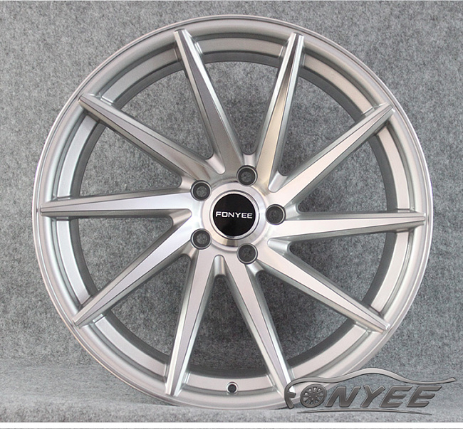 картинка Новые диски Vossen CVT-L Replica R18 5X105 ET33 J8,5 серебристые магазин  StreetTuning 