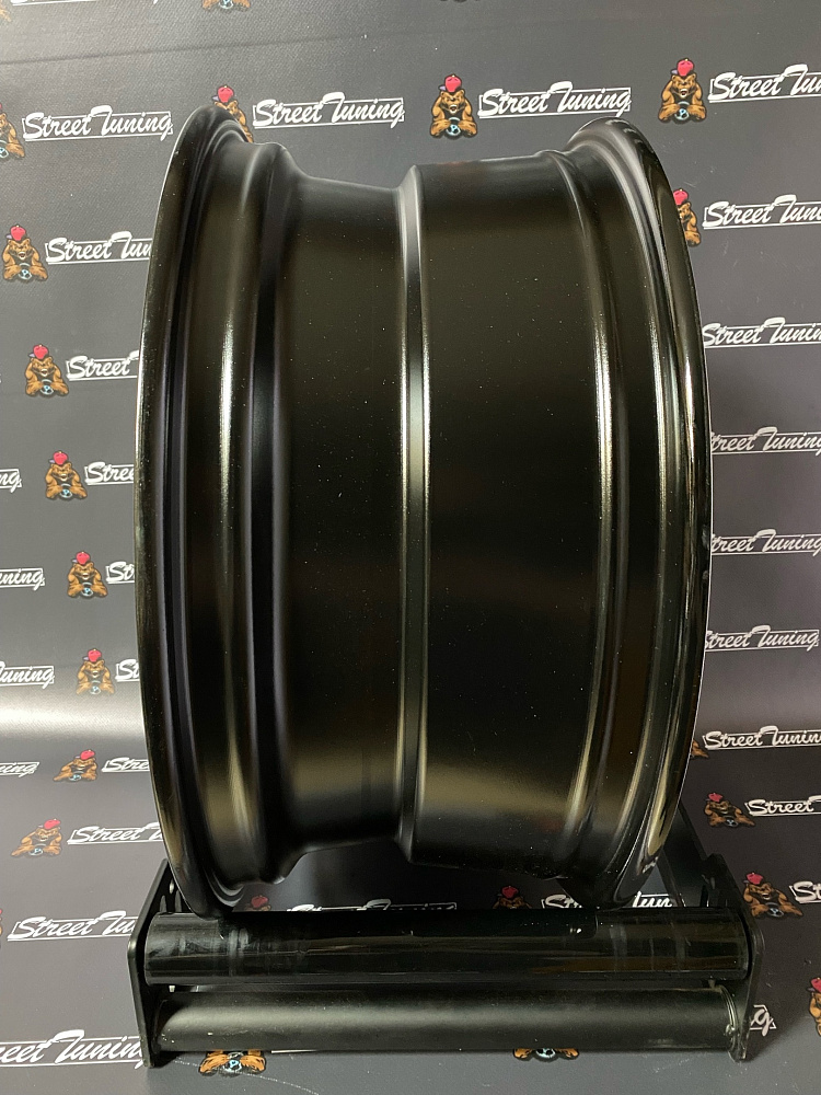 картинка Новые диски Vossen VFS-1 R18 J8 ET35 5x114.3 Silver+Black от магазина  StreetTuning