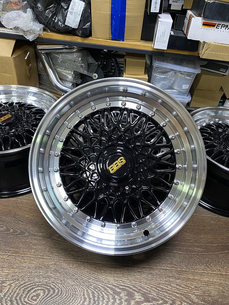картинка Новые диски BBS RS R16 J8 ET25 4x100/4X114.3 черные+ полировка от магазина  StreetTuning
