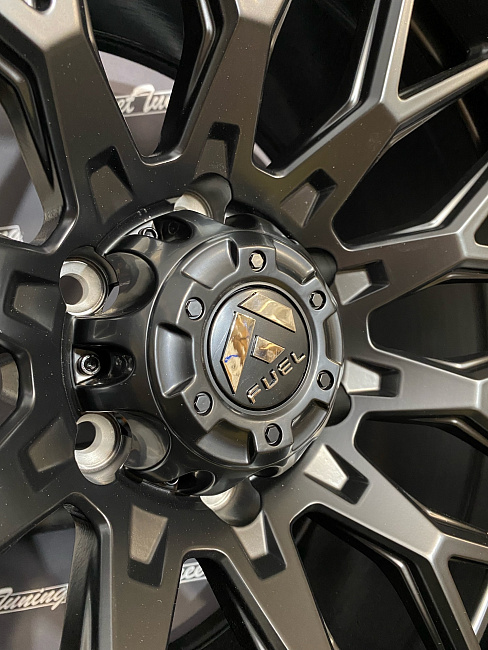 картинка Новые диски Fuel Off Road R18 J9 ET0 6x139.7 Black магазин  StreetTuning 