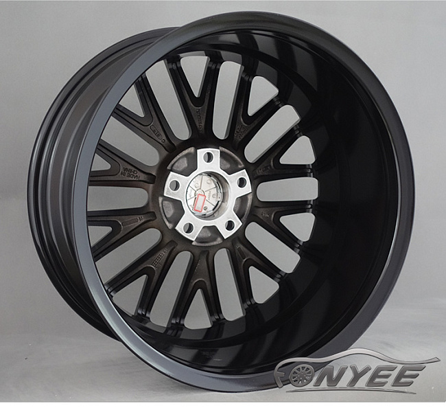 картинка Новые диски WCI SY10 R18 5X112 ET42 J8,5 серебро + черный глянец магазин  StreetTuning 