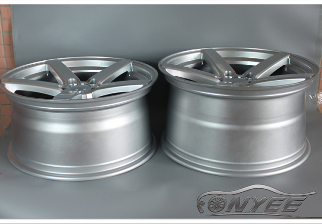 картинка Новые диски Vossen CV3 Replica R20 5X114,3 ET35 J8,5 серебро магазин  StreetTuning 