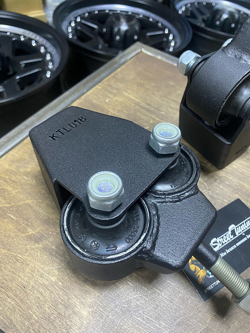 картинка Опоры ДВС(GRFSE) Lexus GS,IS, Toyota Crown,Mark X магазин  StreetTuning 