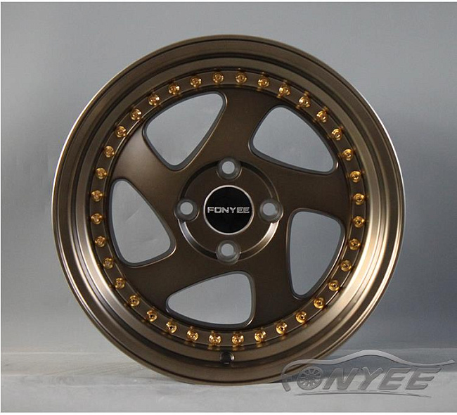 картинка Новые диски Rotiform TMB Flat R15 4х100 ET30 J7 бронза + золотистые болтики магазин  StreetTuning 