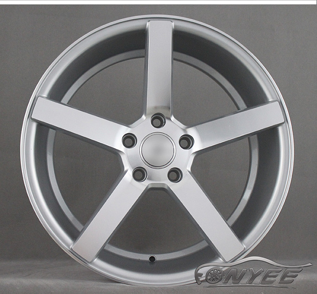 картинка Новые диски Vossen CV3 Replica R18 5X112 ET38 J8 серебро + полированные спиццы магазин  StreetTuning 