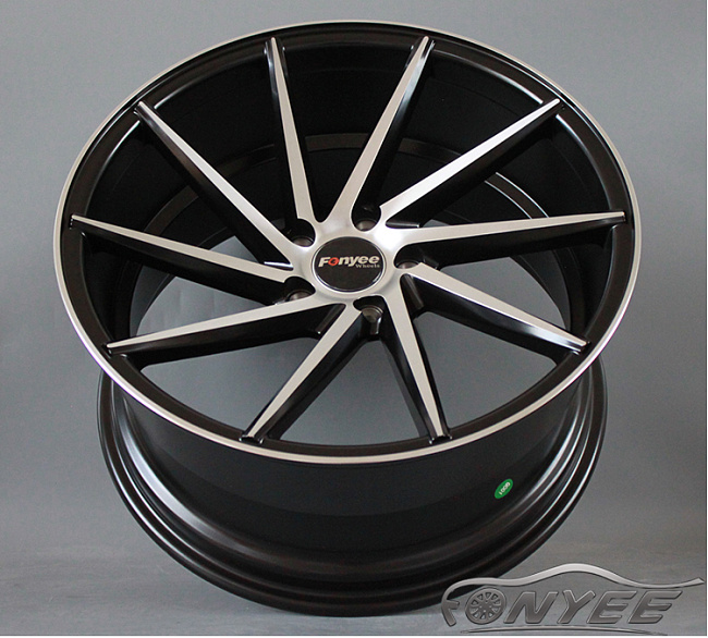 картинка Новые диски Vossen CVT-R Replica R19 5X112 ET35 J9,5 черный мат + серебро магазин  StreetTuning 