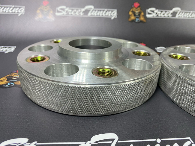 картинка Проставка Starleks 30 мм 5x120, FUT14x1.5 цо 72.6 рф магазин  StreetTuning 