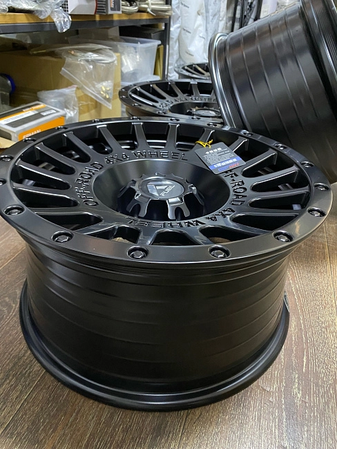 картинка Новые диски Off Road R17 J8.5 et10 6x114,3, черные магазин  StreetTuning 