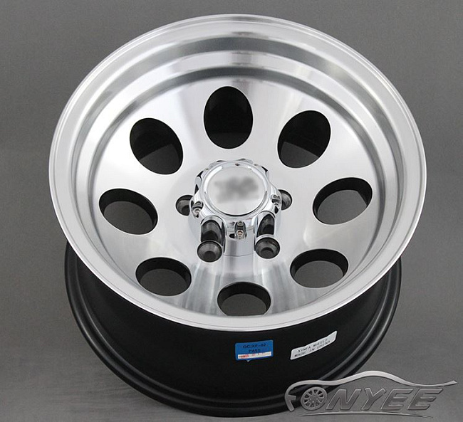картинка Новые диски GT wheels style 2 R15 5x114,3 ET-20 J8 серебро + черный магазин  StreetTuning 