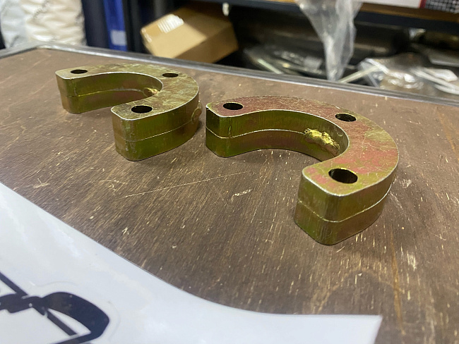 картинка Проставки 20 мм. под верхние шаровые "GTS" для ВАЗ Нива 2121-2131 магазин  StreetTuning 