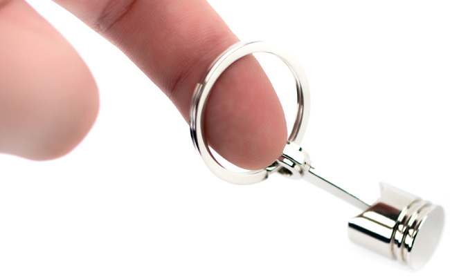 картинка Брелок поршень магазин  StreetTuning 