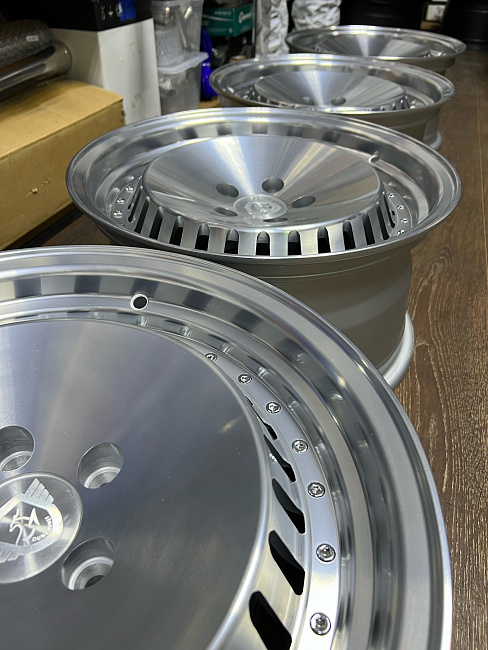 картинка Новые диски Stuttgart ST4 R16 J8 ET25 5X105 серебро магазин  StreetTuning 