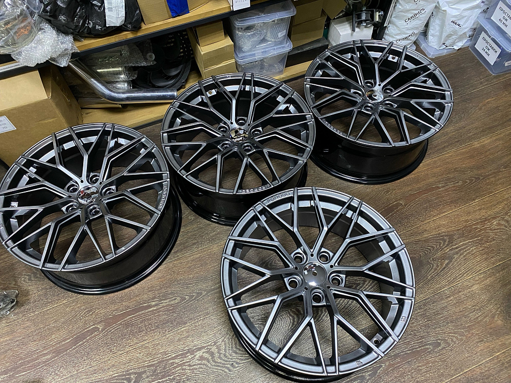 картинка Новые диски Vorsteiner V-FF 107 R17 J7.5 ET38 5X114.3 Hyper Black от магазина  StreetTuning