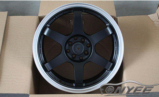 картинка Новые диски Rays TE37 R17 4X100/4X114,3 ET38 J7,5 черные матовые + хром полка магазин  StreetTuning 