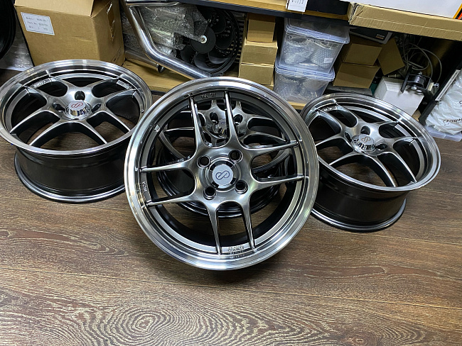 картинка Новые диски ENKEI R15 J7 ET36 4x100 Hyper Black магазин  StreetTuning 