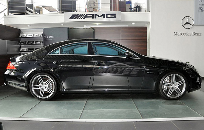 картинка Новые диски Mersedes AMG SLS R19 5x112 ET45 J8,5 серый + серебро магазин  StreetTuning 