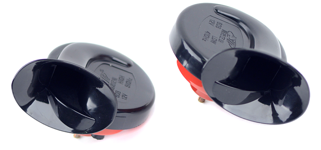 картинка Клаксоны (гудки) универсальные. магазин  StreetTuning 