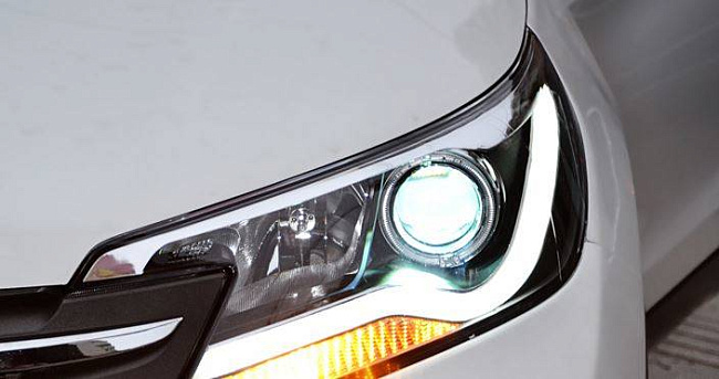 картинка Передние фары для Honda CRV 2011-2015 магазин  StreetTuning 