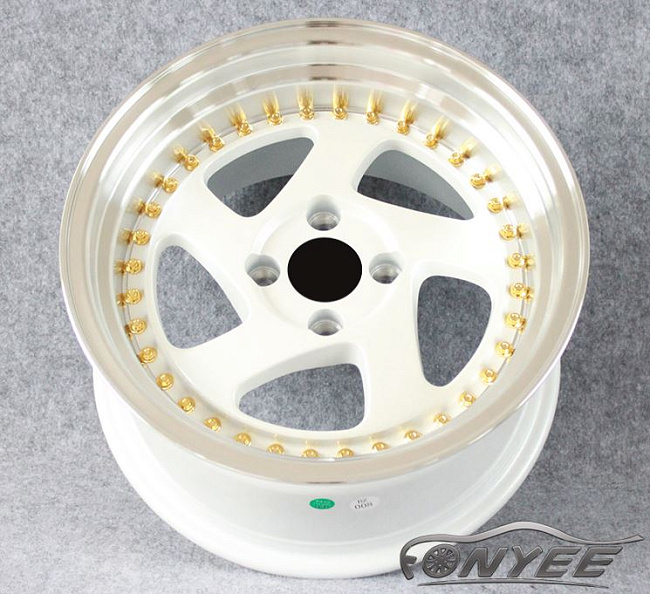 картинка Новые диски Rotiform TMB Flat R16 4х100 ET20 J8 белый глянец + полированная полка магазин  StreetTuning 