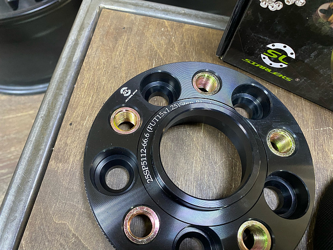 картинка Проставка Starleks 25 мм 5x112, FUT15x1.25 цо 66,6 магазин  StreetTuning 