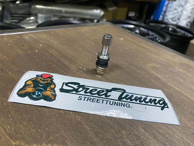 картинка Ниппель (вентиль) для бескамерной шины разборный, хром, H-42 мм, VS-6 магазин  StreetTuning 