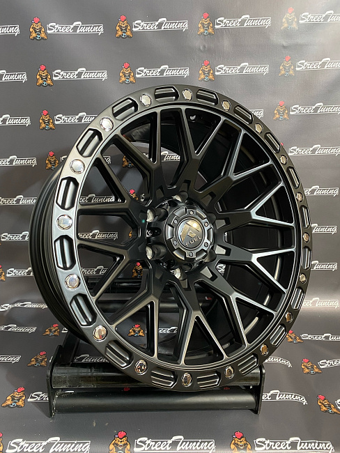 картинка Новые диски Fuel Off Road R18 J9 ET0 6x139.7 Black магазин  StreetTuning 