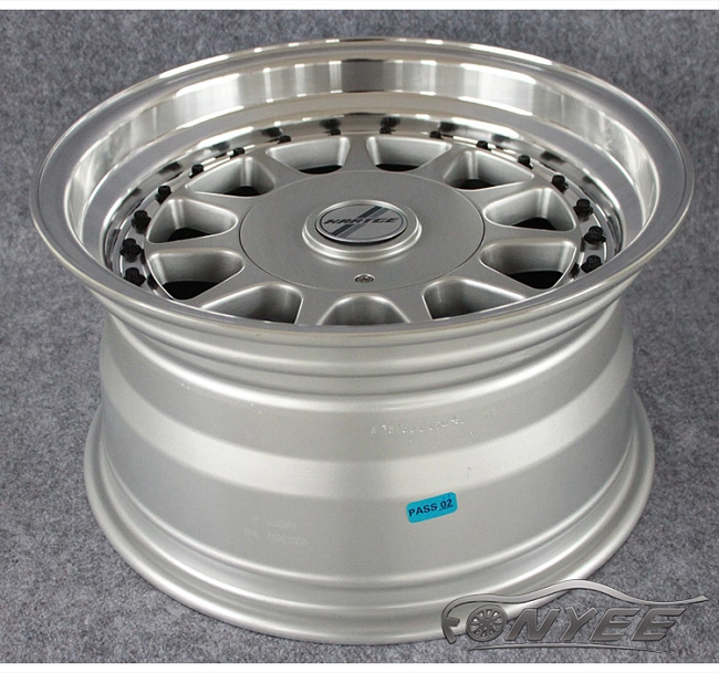 картинка Новые диски Hartge R17 4X100/4X114,3 ET30 J10 серебро + полированя полка магазин  StreetTuning 
