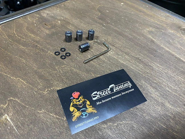 картинка Колпачки на ниппеля, под 6-гранник, цвет серый магазин  StreetTuning 