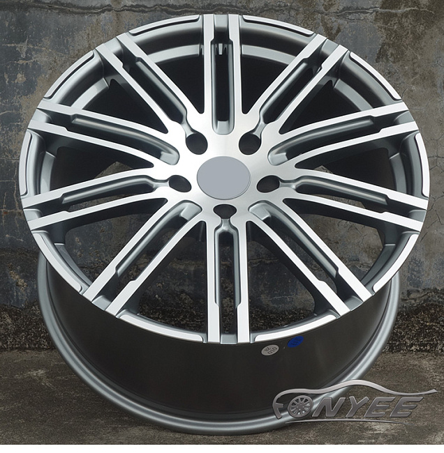картинка Новые диски Porsche Macan wheels R21 5x130 ET50 J10 Серый мат + серебро магазин  StreetTuning 