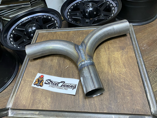 картинка T-пайп, GTS рогатка сервисная, D-51 ММ -два выхода D-51 ММ магазин  StreetTuning 