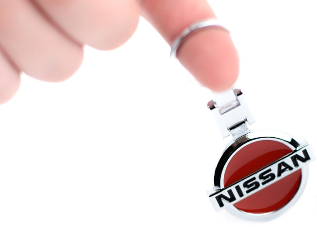 картинка Брелок Nissan магазин  StreetTuning 