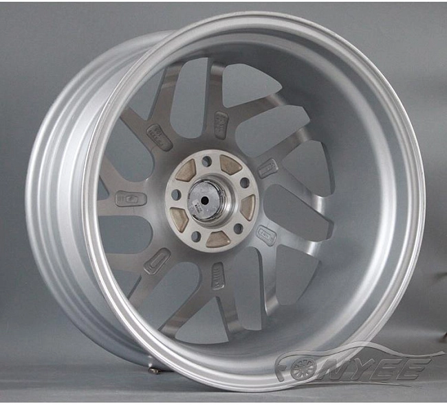 картинка Новые диски Stuttgart ST12 R18 5x112-4x108 ET40 J8,5 серебристые магазин  StreetTuning 