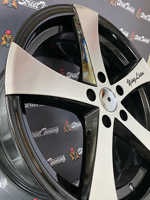 картинка Новые диски Sugarray Style R17 J7.5 ET35 5x114,3 магазин  StreetTuning 