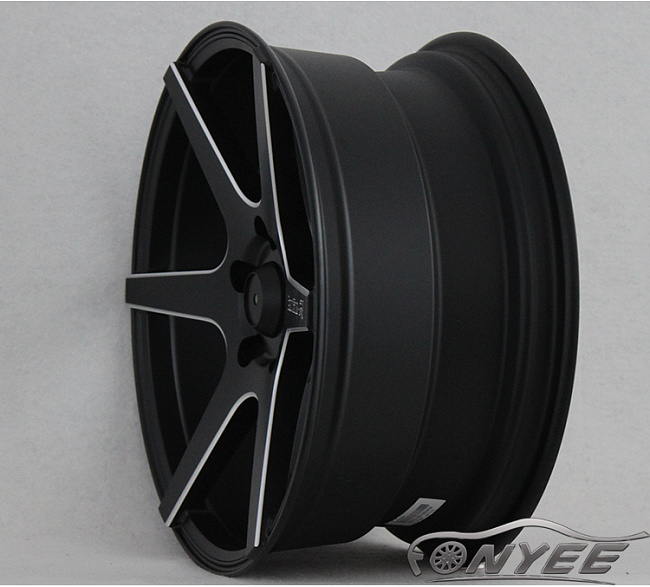 картинка Новые диски SHOGUN EMOTION R V06-R R17 5X114,3 ET30 J8 черный мат + серебро магазин  StreetTuning 