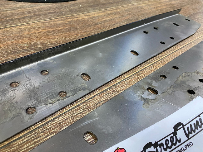 картинка Усилители лонжеронов раздатки GTS для Нива 2121-2131, 2мм магазин  StreetTuning 