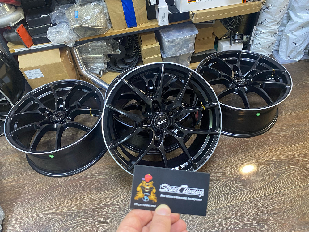 картинка Новые диски RAYS G025 R18 J8 ET38 5X108, черные матовые от магазина  StreetTuning