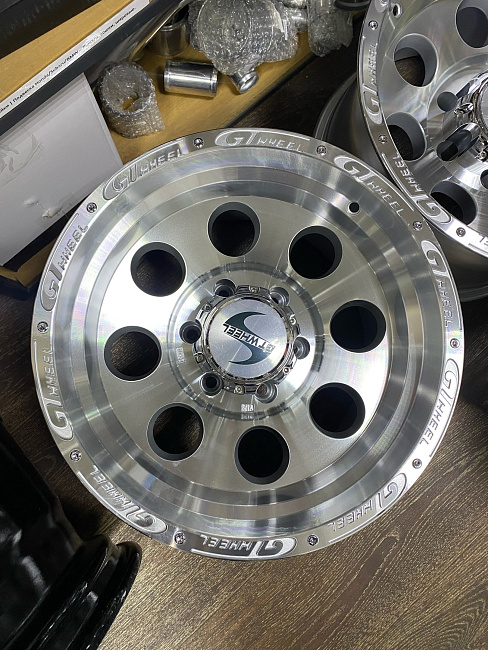 картинка Новые диски GT WHEEL R16 J10 et -44 6x139,7, серебро магазин  StreetTuning 